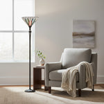 Afbeelding laden in galerijweergave, TF Astoria Tiffany-stijl uplighter lamp – gestructureerde glazen kap voor sfeer in huis en kantoor