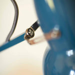 Afbeelding laden in galerijweergave, Klassieke multicolor bureaulamp - verstelbare veerarm voor studeerkamer