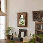 Załaduj obraz do przeglądarki galerii, Rustic Carved Wood Arch Wall Mirror image 4