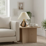 Afbeelding laden in galerijweergave, Undara Tafellamp - Geplooide Stoffen Kap Glazen Voet Decoratieve Lamp voor Woonkamer