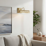 Afbeelding laden in galerijweergave, Aurix Gesneden Wandlamp - Een Klassiek Retro Ontwerp Perfect voor het Tonen van Kunstwerken of het Creëren van een Leeshoekje