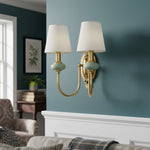 Afbeelding laden in galerijweergave, Rowanea Keramische Wandkandelaar met Stoffen Kap en Metalen Afwerking – Boerderij Moderne Ganglamp