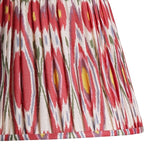 Afbeelding laden in galerijweergave, Thalune Tafellamp in Zeewier Keramiek – Sculpturale Kustgloed voor Slaapkamers en Woonkamers