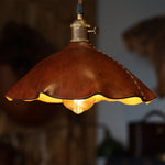 Cargar imagen en el visor de la Galería, Leather shade shape and stitched edge detail