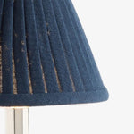 Afbeelding laden in galerijweergave, Trova Draadloze Tafellamp met Sculpturaal Silhouet - Moderne Draagbare Verlichting voor Woonkamers en Slaapkamers