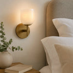 Załaduj obraz do przeglądarki galerii, Marble wall sconce in a bedroom setting