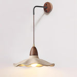 Bild in die Galerieansicht laden, Crested Wave Wandleuchte