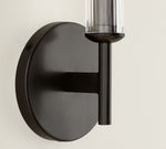 Afbeelding laden in galerijweergave, Bravira geribbelde glazen wandlamp - buis metalen lamp in klassieke afwerkingen