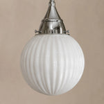 Cargar imagen en el visor de la Galería, Close view of ribbed glass shade and metal cap