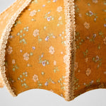 Afbeelding laden in galerijweergave, Autumn floral textile and lace trim detail