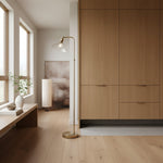 Afbeelding laden in galerijweergave, Clarione Art Deco vloerlamp met heldere glazen kap en metalen voet