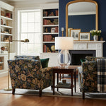 Afbeelding laden in galerijweergave, Sustaina Duurzame Glazen Lamp - Gerecyclede Materialen en Hedendaagse Stijl voor Leeshoek