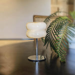 Bild in die Galerieansicht laden, Jade Donut Tischlampe