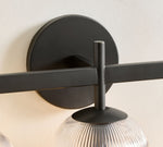 Afbeelding laden in galerijweergave, Bravira geribbelde glazen wandlamp - metalen wandlamp met heldere glazen kap