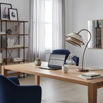 Cargar imagen en el visor de la galería, Lámpara de mesa apilada Tarivon – Pantalla de lino antiguo moderna para dormitorio y sala de estar