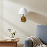 Afbeelding laden in galerijweergave, Luvora moderne minimalistische linnen kap wandlamp voor slaapkamer & gang