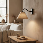 Afbeelding laden in galerijweergave, Lumweve Wandlamp - Plissé Lampenkap Verfijnde Wandlamp voor Gang en Studiekamer