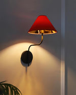 Bild in die Galerieansicht laden, Scarlet Wandleuchte