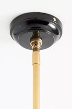 Afbeelding laden in galerijweergave, Auriglow geëmailleerde koperen hanglamp met klaver uitsnijding kap