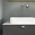 Afbeelding laden in galerijweergave, Gelakte eikenhouten ladegrepen – eiken keukenkastknoppen