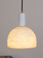 Bild in die Galerieansicht laden, Blair Alabaster Pendelleuchte