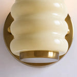 Cargar imagen en el visor de la Galería, Close detail of cream ribbed shade