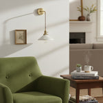 Afbeelding laden in galerijweergave, Cerelle Geplooide Keramische Wandlamp – Sculpturaal Geribbeld Ontwerp Kandelaar voor Slaapkamer of Gang N30