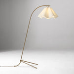 Load image into Gallery viewer, Oslan Scalloped Shade Floor Lamp - Modern Lighting with Arched Base
