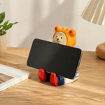 Bild in die Galerieansicht laden, Wooden animal phone stand scene view