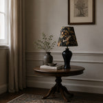 Cargar imagen en el visor de la Galería, Black floral table lamp in room setting