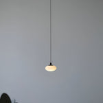 Bild in die Galerieansicht laden, Alabaster Mini Marmor Pilz Pendelleuchte