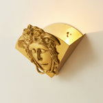 Bild in die Galerieansicht laden, Sphinx Messing Wandleuchte