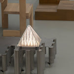 Bild in die Galerieansicht laden, Fragment Tischlampe