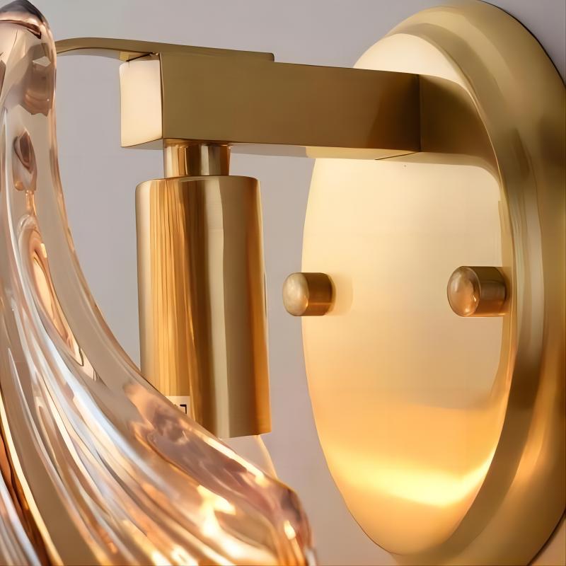 Shellora Stijlvolle Schelp Wandlamp – Sculpturale Glas- en Metaal Wandlamp voor Thuis N44