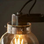 Bild in die Galerieansicht laden, Readium Verstellbare Tischlampe – Industrielles Metall und Glaskuppel für Schlafzimmer und Arbeitszimmer