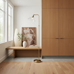 Afbeelding laden in galerijweergave, Clarione Art Deco vloerlamp met heldere glazen kap en metalen voet