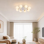 Carica l'immagine nella visualizzazione Galleria, White and gold ceiling fan light in a modern living room