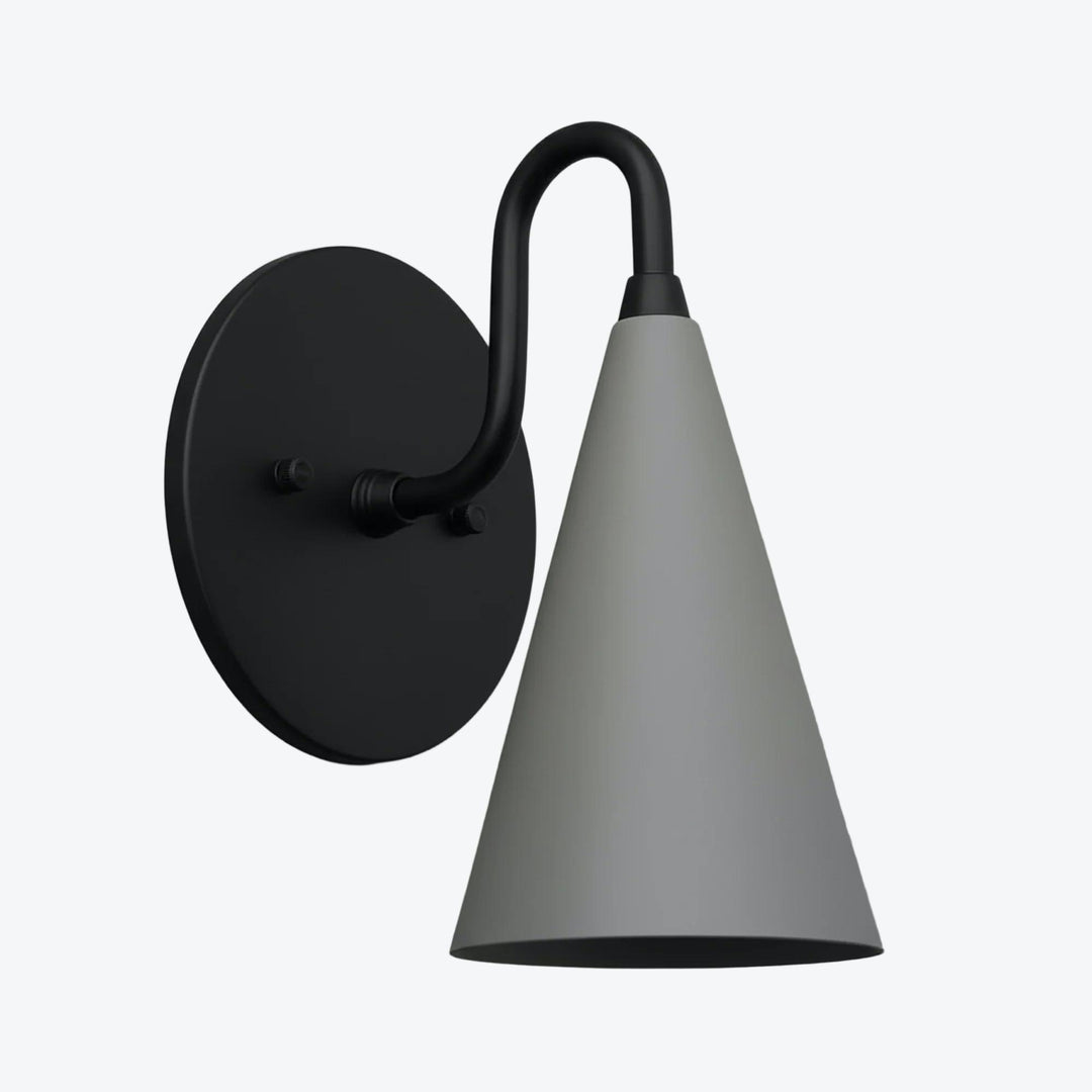 Curva Metal Cone Shade Sconce – Vintage Brass Wall Light for Entryway or Stairwell