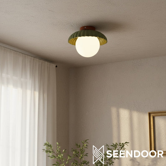 Lámpara de Techo Cream Style de Resina con Diseño Alienígena
