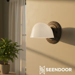 Afbeelding laden in galerijweergave, Thaise Mid-Century Moderne Art Deco glazen wandkandelaar