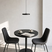 Lampada a Sospensione con Disco Design Evanos – Stile Scultoreo a Disco di Ferro per Sala da Pranzo Moderna