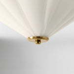 Bild in die Galerieansicht laden, Mivie Schlanke Aufbaulampe – Vintage geripptes Glas und Champagnerbronze für moderne Wohnzimmer