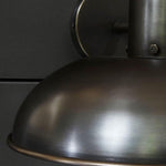 Afbeelding laden in galerijweergave, Harlan industriële melkglas wandlamp