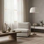 Załaduj obraz do przeglądarki galerii, Vellaro mosiężna lampa podłogowa z abażurem z tkaniny – nowoczesne oświetlenie stojące do salonu lub sypialni