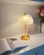 Bild in die Galerieansicht laden, Kleine Schirm-Tischlampe