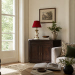 Afbeelding laden in galerijweergave, Red ceramic table lamp on a side cabinet