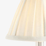 Afbeelding laden in galerijweergave, Trova Draadloze Tafellamp met Sculpturaal Silhouet - Moderne Draagbare Verlichting voor Woonkamers en Slaapkamers