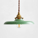 Afbeelding laden in galerijweergave, Distressed green industrial pendant light