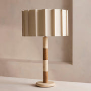 Falten Grove Tischlampe