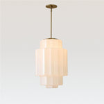 Afbeelding laden in galerijweergave, Antieke messing hanglamp met meerdere niveaus en opaalwit glas